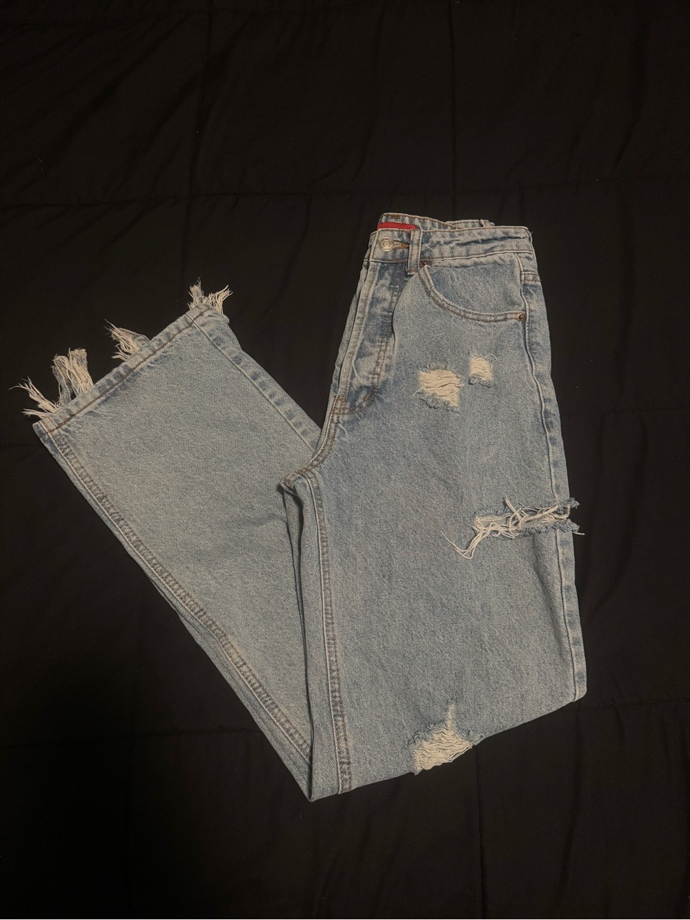 Signature8 Light Wash Distressed Straight Leg Jeans
